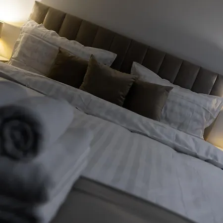Cozy Corner 2 *