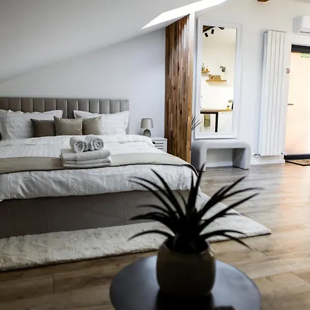 Cozy Corner 2 *